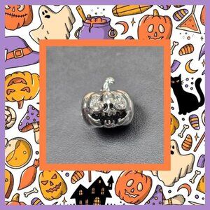 🎃 Silver Jack-o'-lantern Charm (NWOT)‎